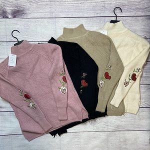 Women embroidered sweater